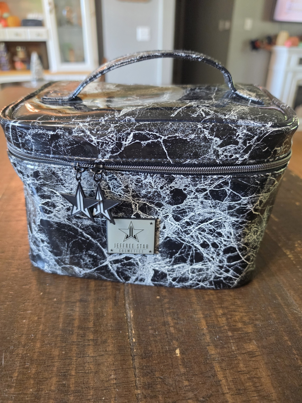 Jeffree Star Cosmetics Marble Train Case in Black & White